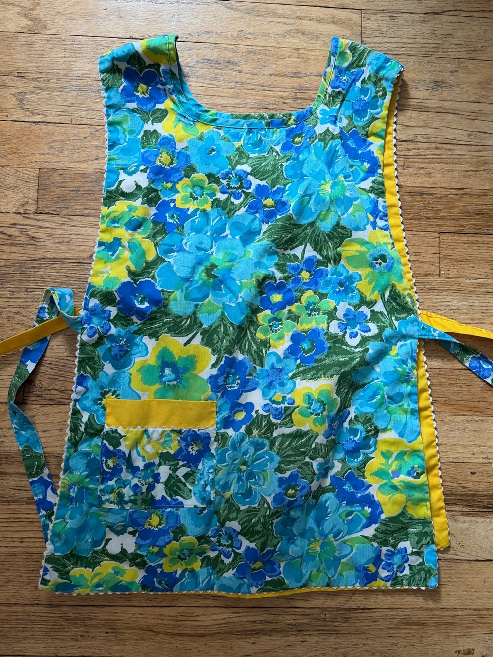 Vintage Floral Reversible Apron